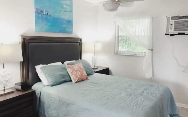 Beachside Gardens Apartments by Lowkl