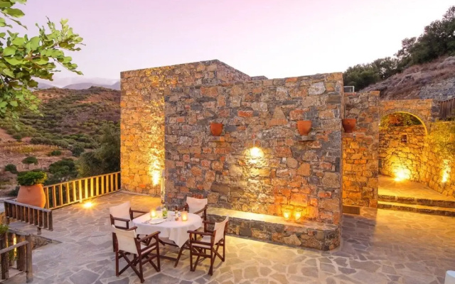 Villa Fegari - Delightful 1 Bedroom Stone House