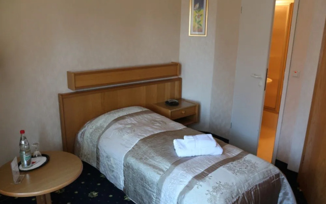 Hotel Zum Goldenen Hirsch
