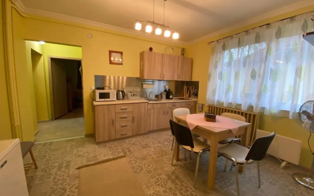Eszter Apartman