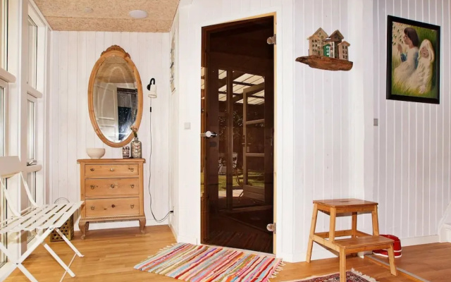 Attractive Holiday Home in Hemmet near Sea