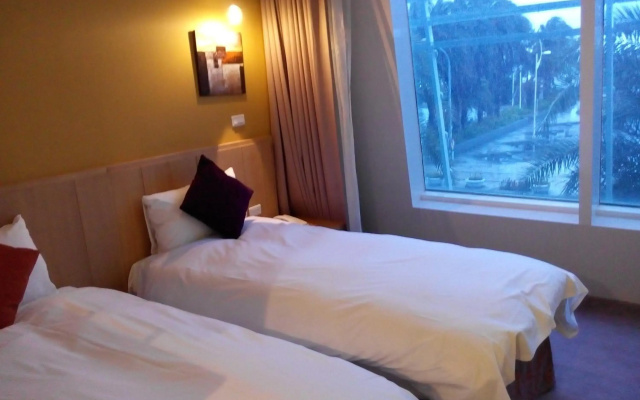 In Young Hotel