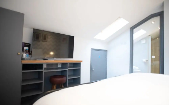 The Albert Mews