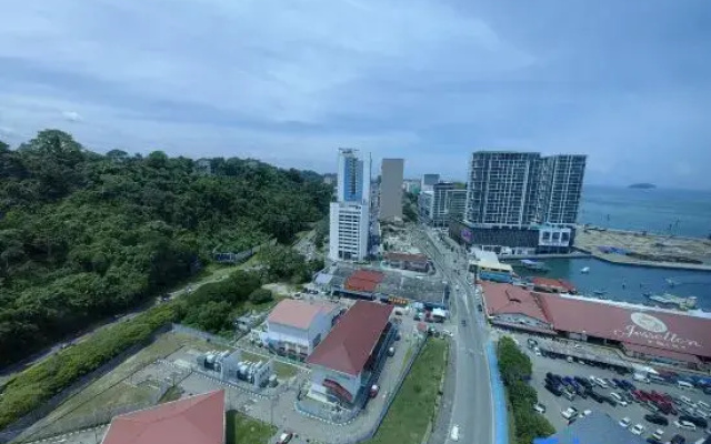 Jesselton Quay Area KK City New Modern by WJ Homestay
