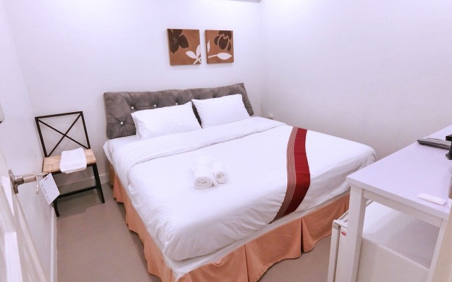 101 Seoul Hostel Бангкок вид на фасад