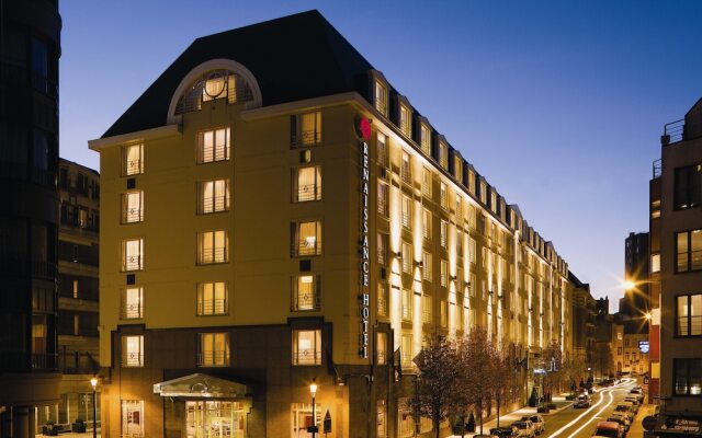 Отель Renaissance Brussels Hotel Бельгия, Брюссель - 3 отзыва об отеле, цены и фото номеров - забронировать отель Renaissance Brussels Hotel онлайн вид на фасад