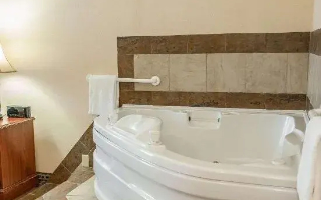 Baymont By Wyndham South Bend