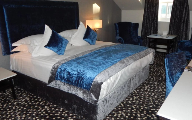 DoubleTree by Hilton Belfast City Ten Square