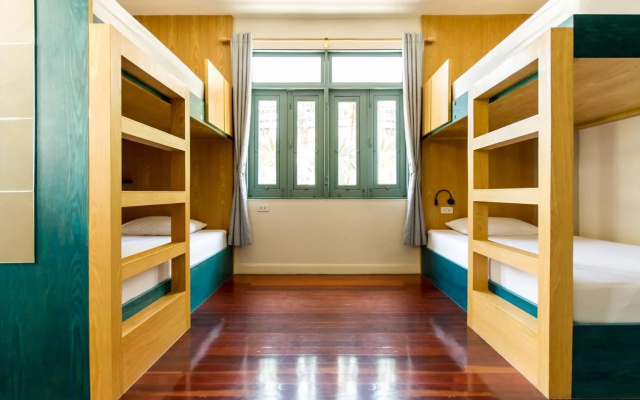 FU House Hostel