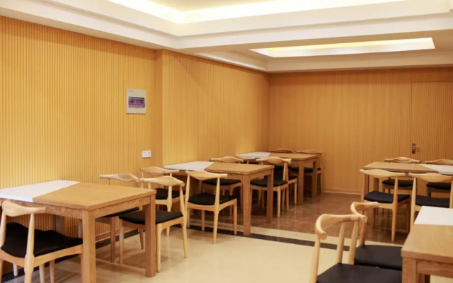 GreenTree Inn Shandong Qingdao Jiaozhou Sanlihe Park Express Hotel