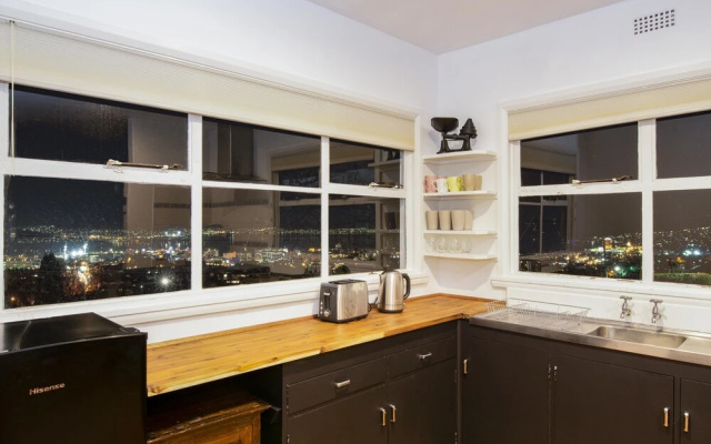 Lofty Views - City Stunner