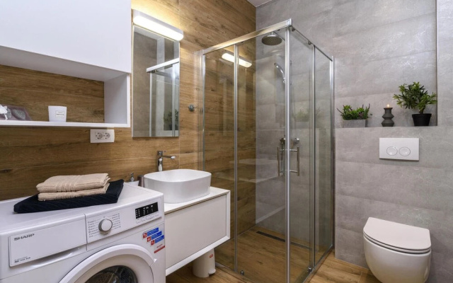Awesome Apartment in Kastel Gomilica With Wifi and 2 Bedrooms