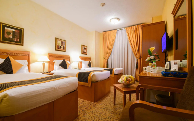 Al Ansar Palace Golden Tulip Hotel