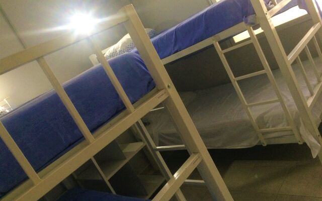 Hostel St. Llorenc Мехико вид на фасад