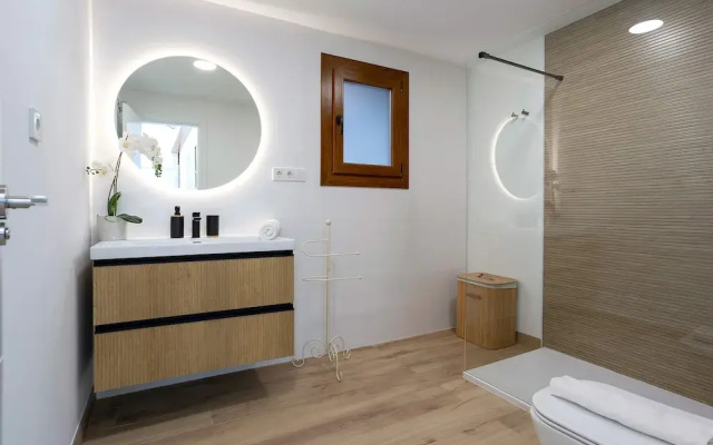 Cozy Apartment Near El Palo Malaga. Antonio Trueba
