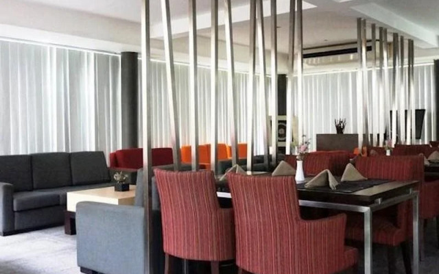 Rumah Nenek Hotel & Restaurant