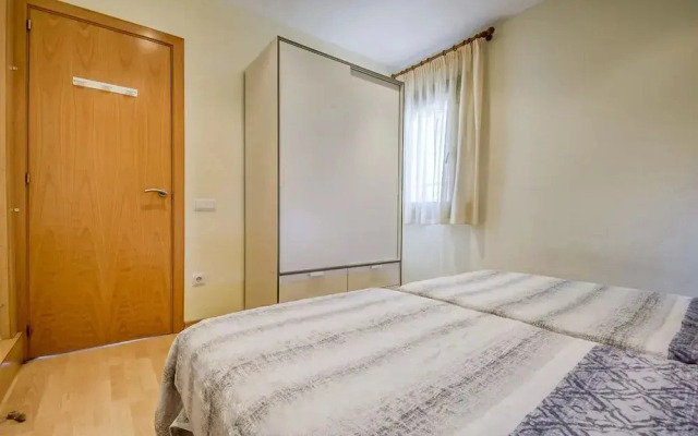 Centrally Heated Apt. in Roses