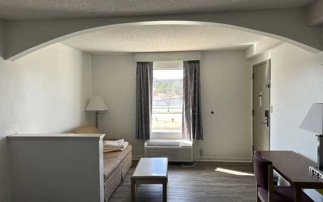 Days Inn By Wyndham Decatur Southeast