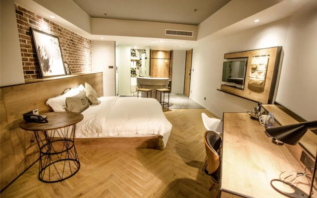 Dream-box Hotel