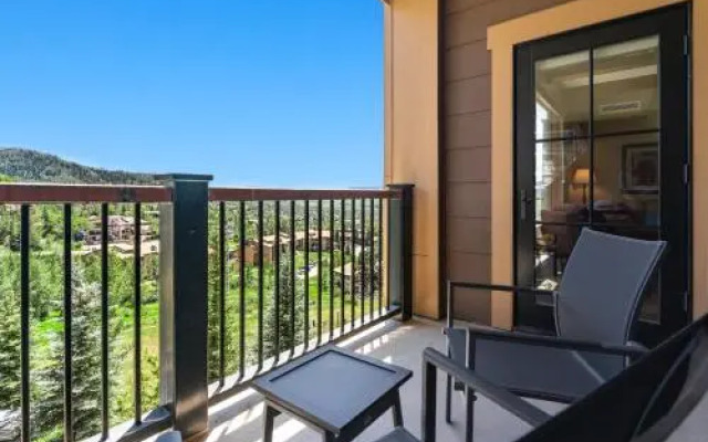 Edgemont 2504 - Luxury Ski-in Ski-out Condo