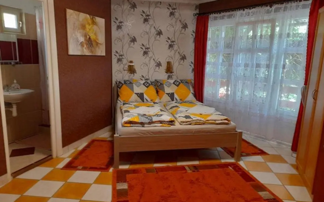 Gyöngyvirág Apartment