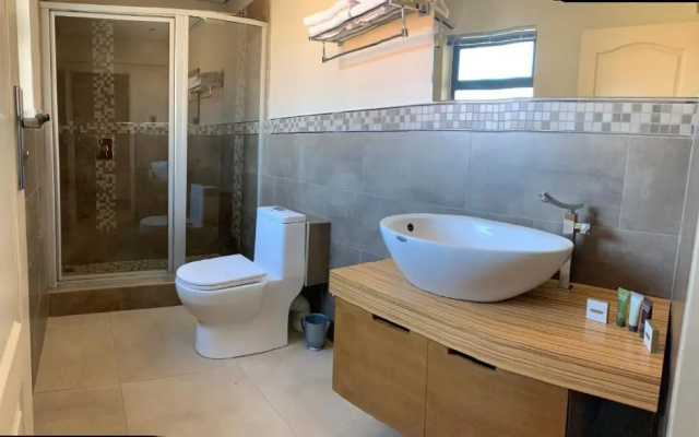 66 Dorp Street Apartment