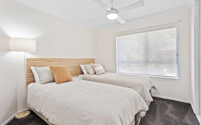 Villa Grande by Burleigh Letting Co