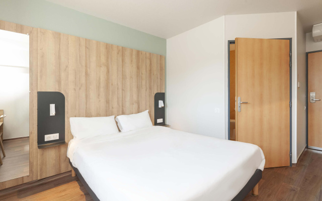 B&B HOTEL Pau Lescar