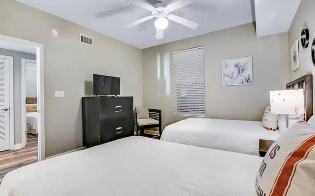 Grandview East 1002