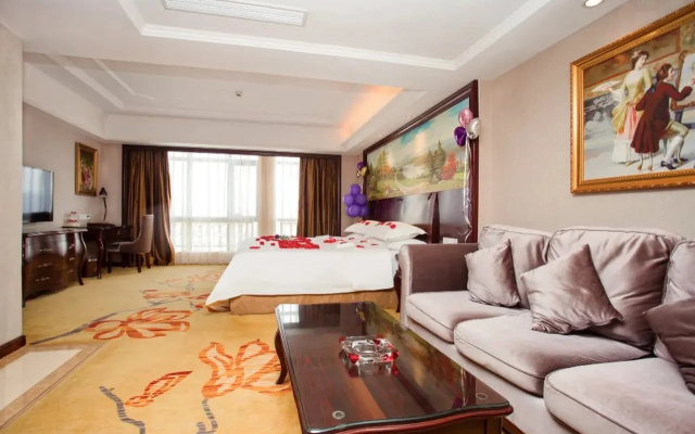 Vienna International Hotel (Huidong Honghai Bay)