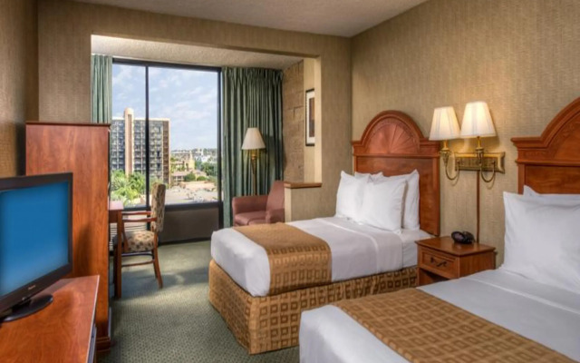 Clarion Hotel Anaheim Resort