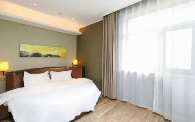 Huayi Selected Hotel (Nanguan subway station store, Liangxiang, Beijing)