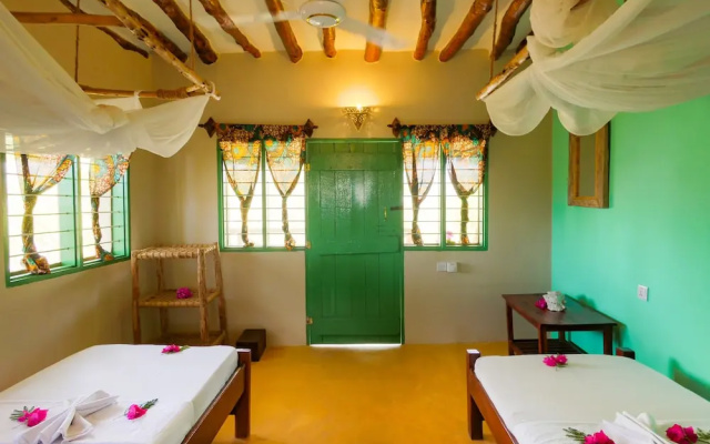Demani Lodge