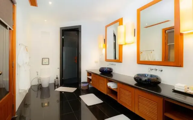 Seaview Villa In Hilltop Estate - VYS1