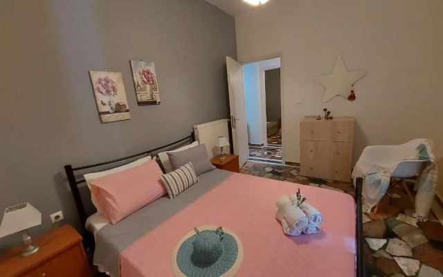 Niki Thalia Viros Apartment No1