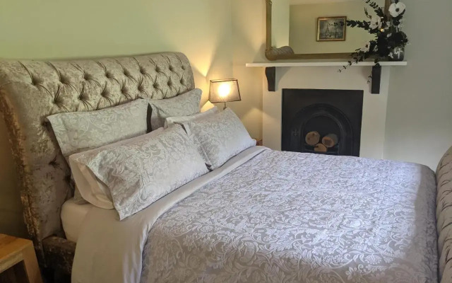 Worralls Grove Guest Farm House