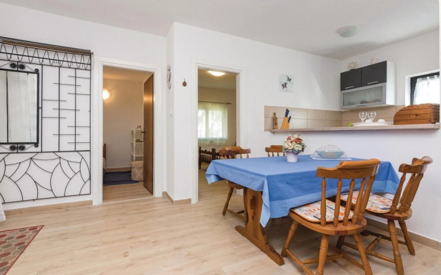 Nice Home in Privlaka With 2 Bedrooms and Wifi