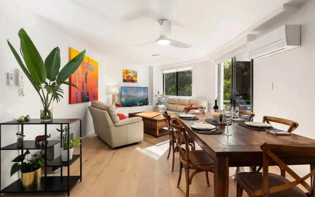 Walking Distance to Darling Harbour