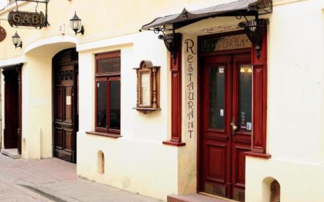 Отель Gabi B&B Литва, Вильнюс - отзывы, цены и фото номеров - забронировать отель Gabi B&B онлайн вид на фасад