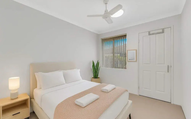 Stylish Queens Park Stay
