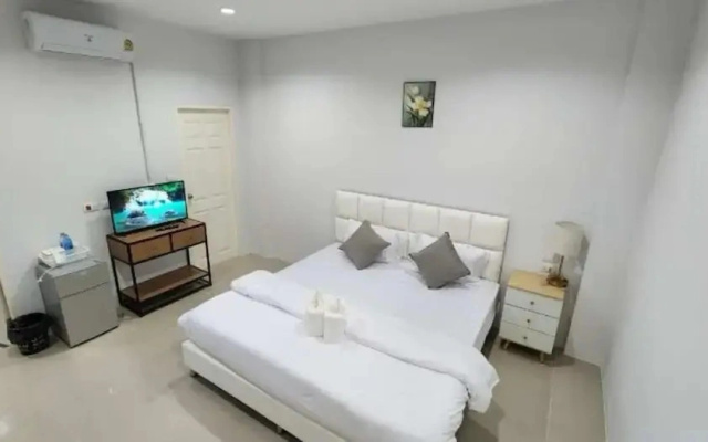DA Airport Hotel