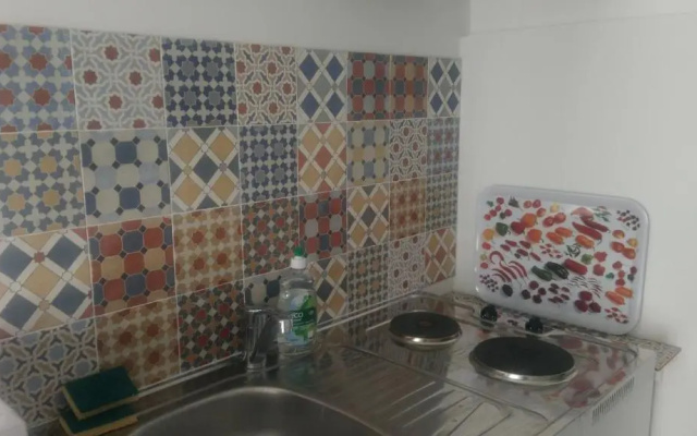 20m2 Apartment, Metro line 7,direct to Louvre & Opera