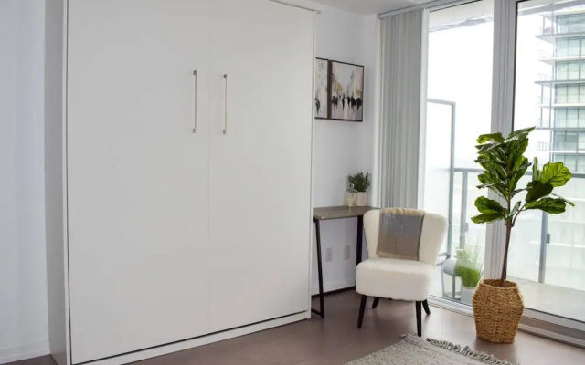 Modern Downtown Studio With City Views Balcony