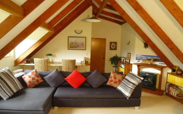 Cairnbrae House