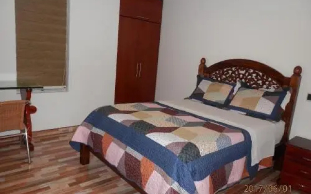 Hotel 80 Real