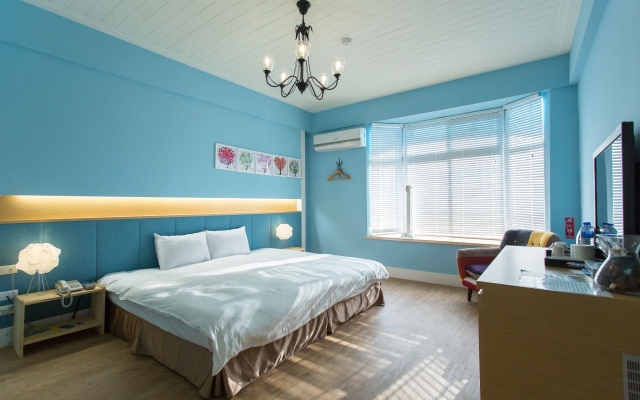 Young Motel
