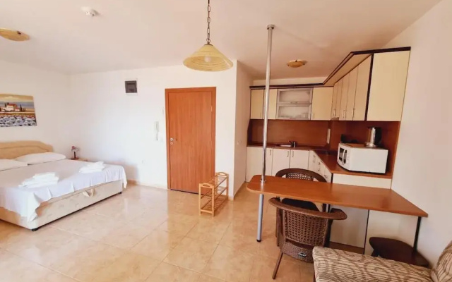 Etara 4 Apartments