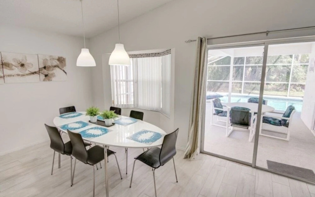 Peaceful Windward Cay 3 Bedroom Home by Redawning