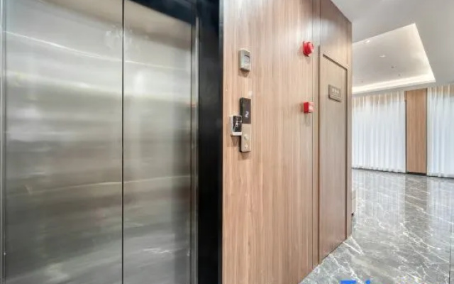 Shanghai Dimishe Light Luxury Hotel