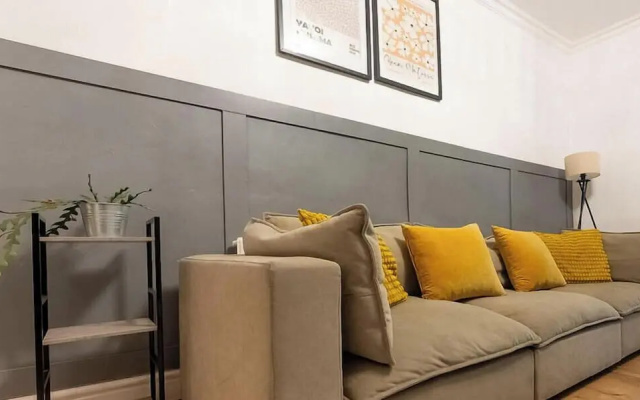 Modern Townhouse-free Parking-game Room-w-ifi